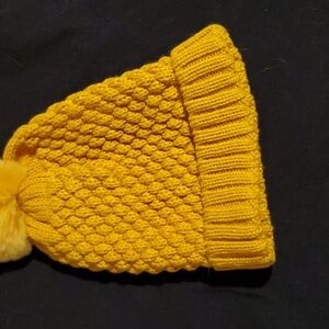 Pompom beanie